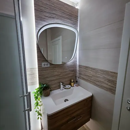 Luxury Aparthotel 3*